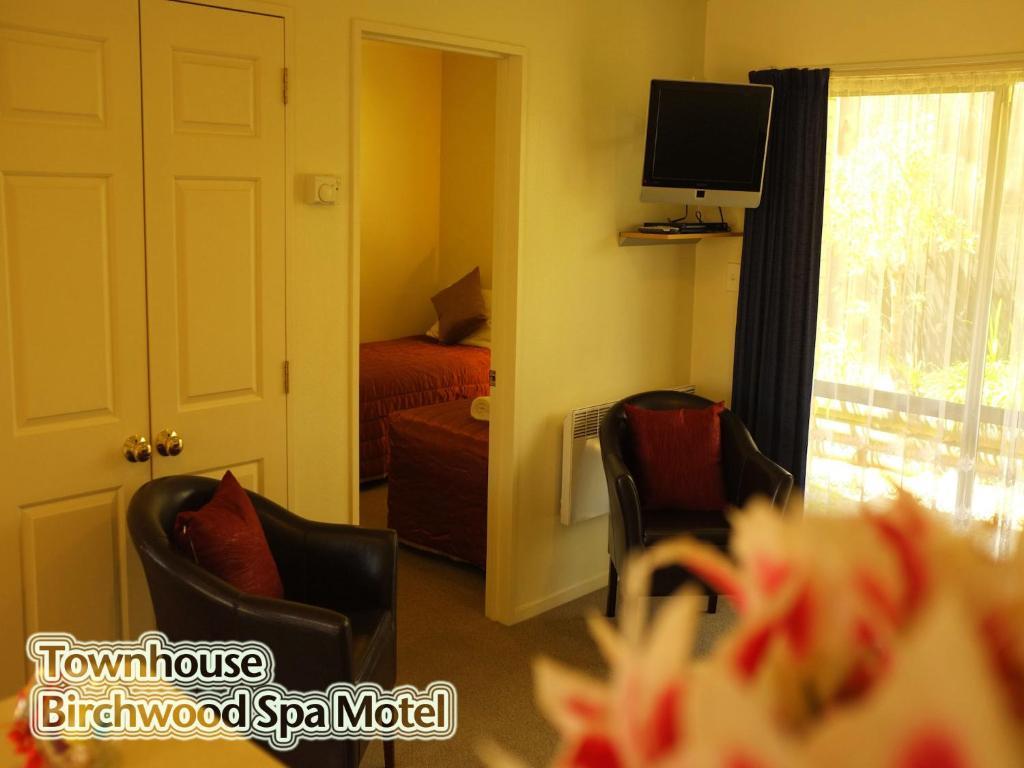 Birchwood Motel 4*