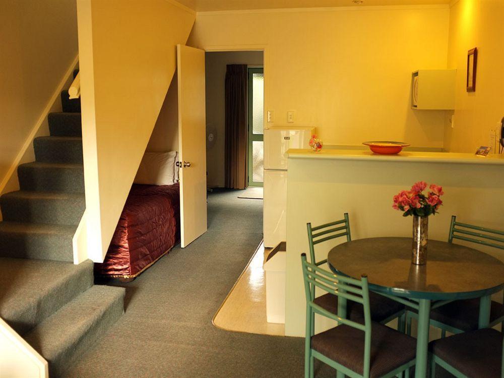 Birchwood 4*